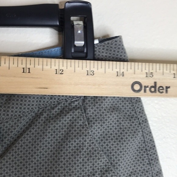 Toad&Co ladies organic cotton blend casual shorts size 4 - Picture 5 of 10